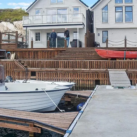 Casa vacanze 5 Star In Urangsvag *