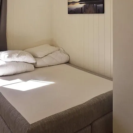 5 Star In Urangsvag 펜션